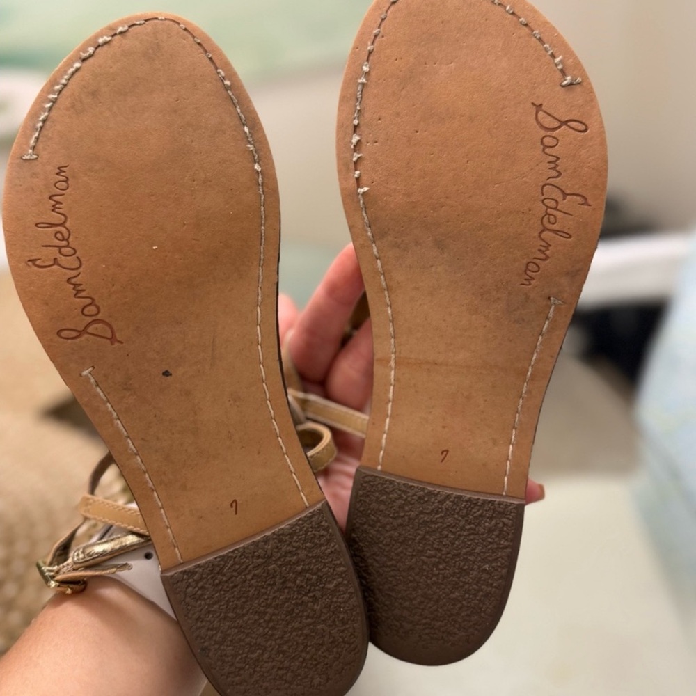 Sam Edelman Gigi Thong Sandal Almond Beige Leather Size 7 Like New - Picture 4 of 6